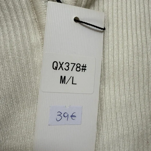 You & Me Women’s NWT long sleeve Cropped 1/4 Zip Ribbed Long Sleeve Size M/L - Picture 4 of 4